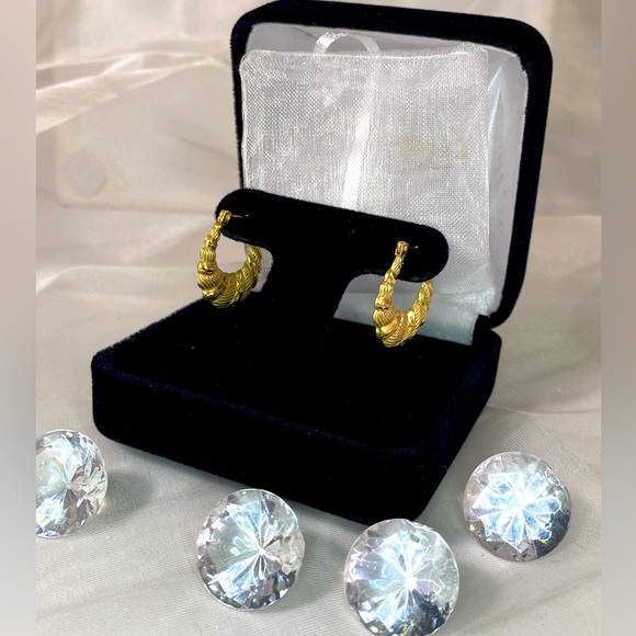 14K YELLOW GOLD croissant hoop earrings REAL GOLD 🥐 - Picture 1 of 12